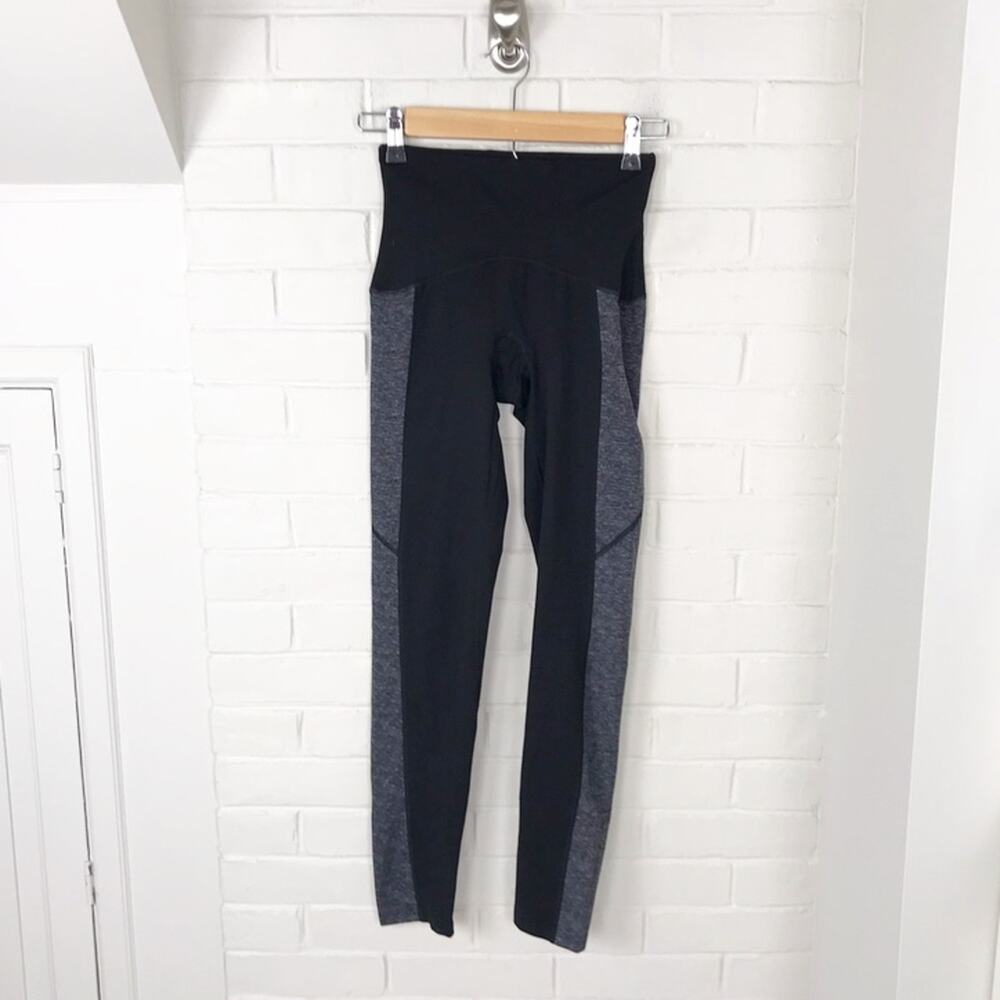 SPANX High Waisted Two Toned Activewear Leggings Size XS
